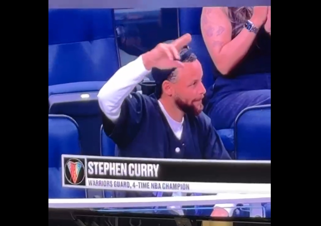 😍金州滴神！库里首次观战金州女武神 大通中心的球迷沸腾了