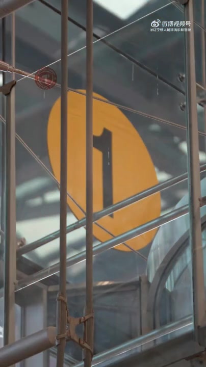 铁闸入队！今天早上，瓦吉奇飞抵曼谷，即将与球队汇合